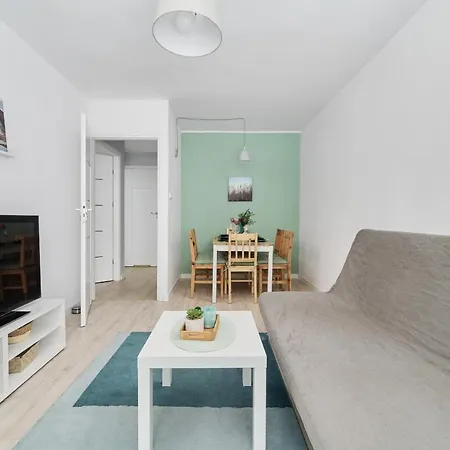 Charming Family In By Renters شقة فروتسواف